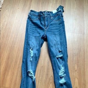 00 L jeans from Hollister